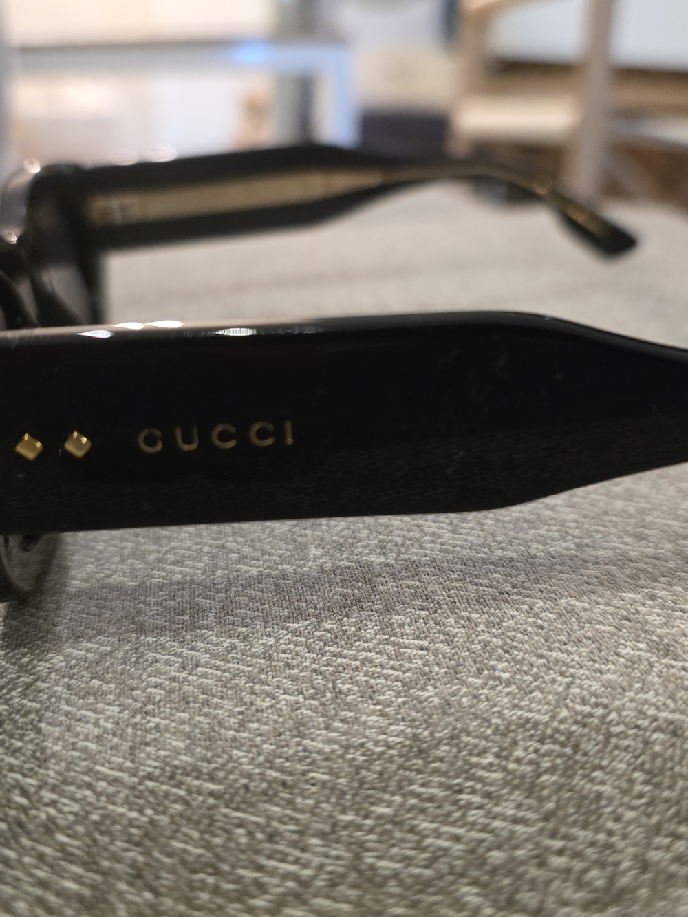 Gucci Black Rectangular Sunglasses with Navy Case - Picture 3 of 10